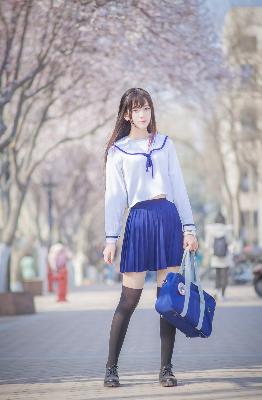 林柔柔在厨房被C高潮